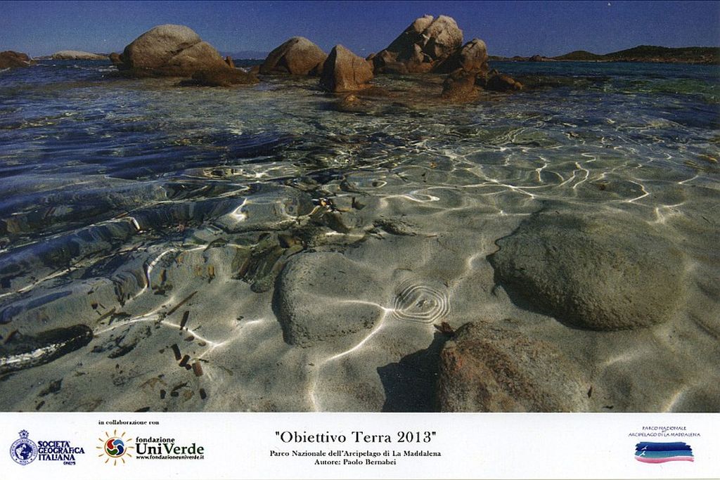 La cartolina della mostra fotografica per il ventennale del Parco Nazionale dell'Arcipelago di La Maddalena